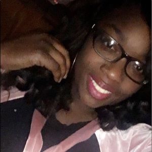 Meet your Posher, Shea!